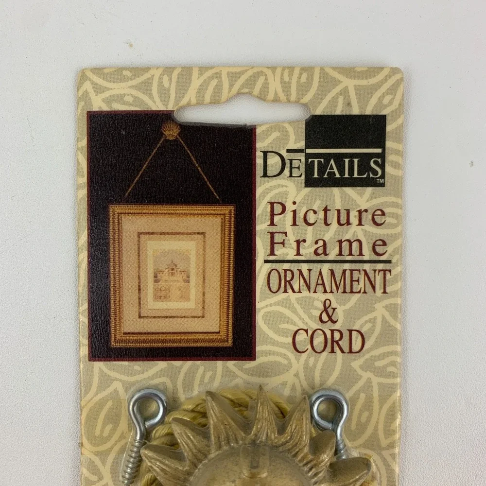 Celestial Sun Face Decorative Picture Frame Hanger Ornament & Cord Vintage NIP